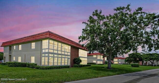 Building Photo - 57 Woodland Dr