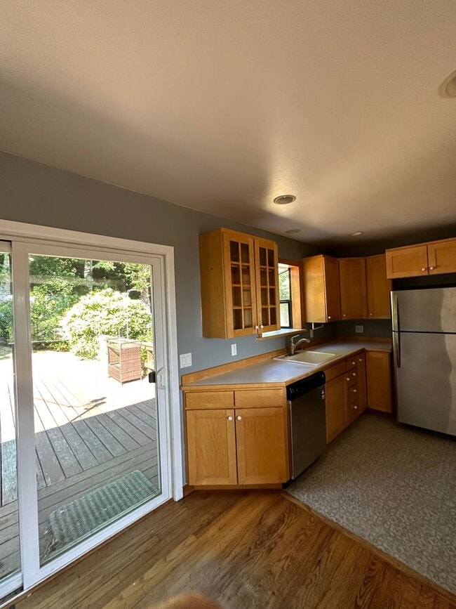 Building Photo - Beautiful Home in Astoria!