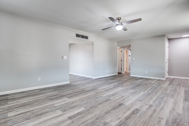 Building Photo - 3202 S Clinton Ave