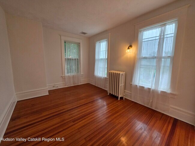 Building Photo - 159 Green St