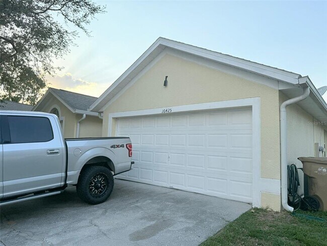 Building Photo - 16425 Golden Eagle Blvd