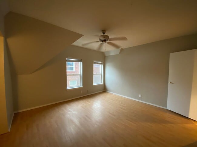 Building Photo - Beautifully Updated South Hill Home in Spo...
