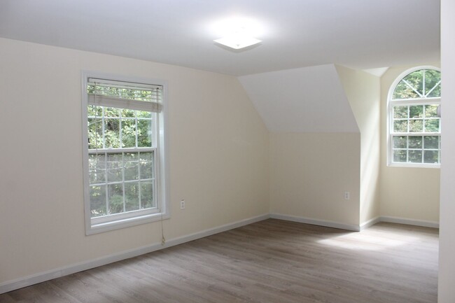 Building Photo - Long Term Rental in Sandwich - 3 Bedroom H...