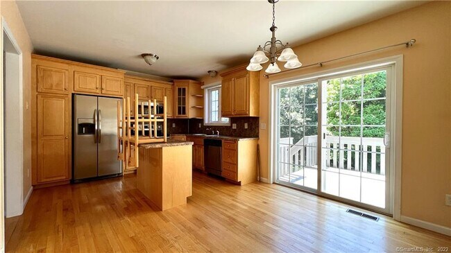 Building Photo - 3 Songbird Ln