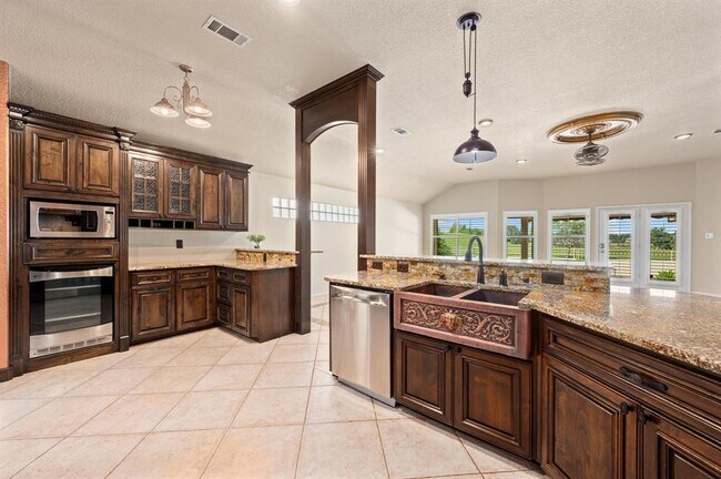 Building Photo - 30117 Hacienda Ln