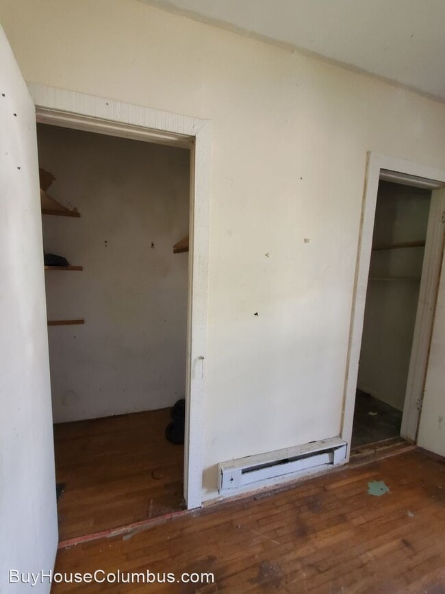 Building Photo - 3 br, 1 bath House - 614 S Warren Ave