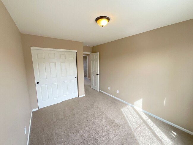 Building Photo - 6652 Maple Stone Ln