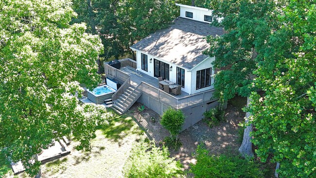 Building Photo - 16920 Landover Rd