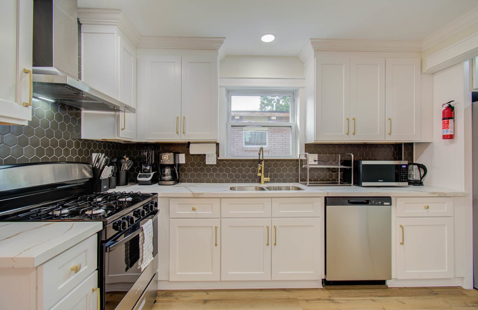 Building Photo - 9306 Bassoon Dr