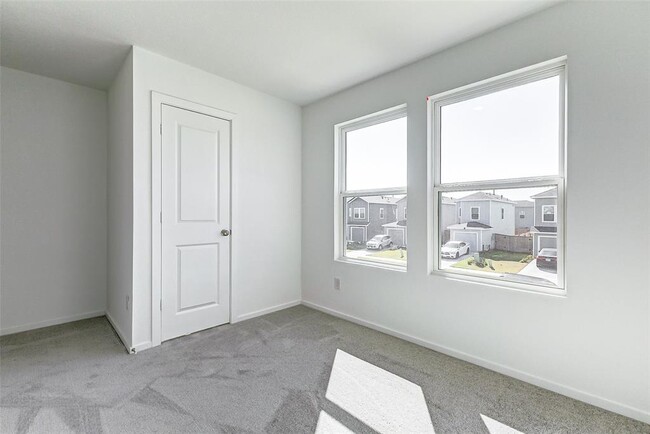 Building Photo - 21555 Carosella Dr