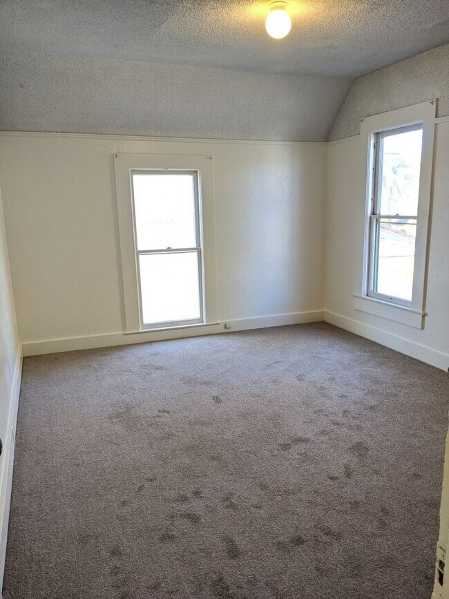 Building Photo - 1510 Broad St