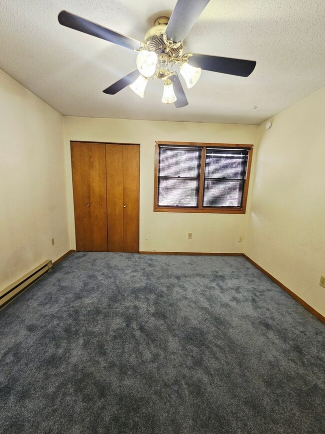 Building Photo - 908 Antares Ct