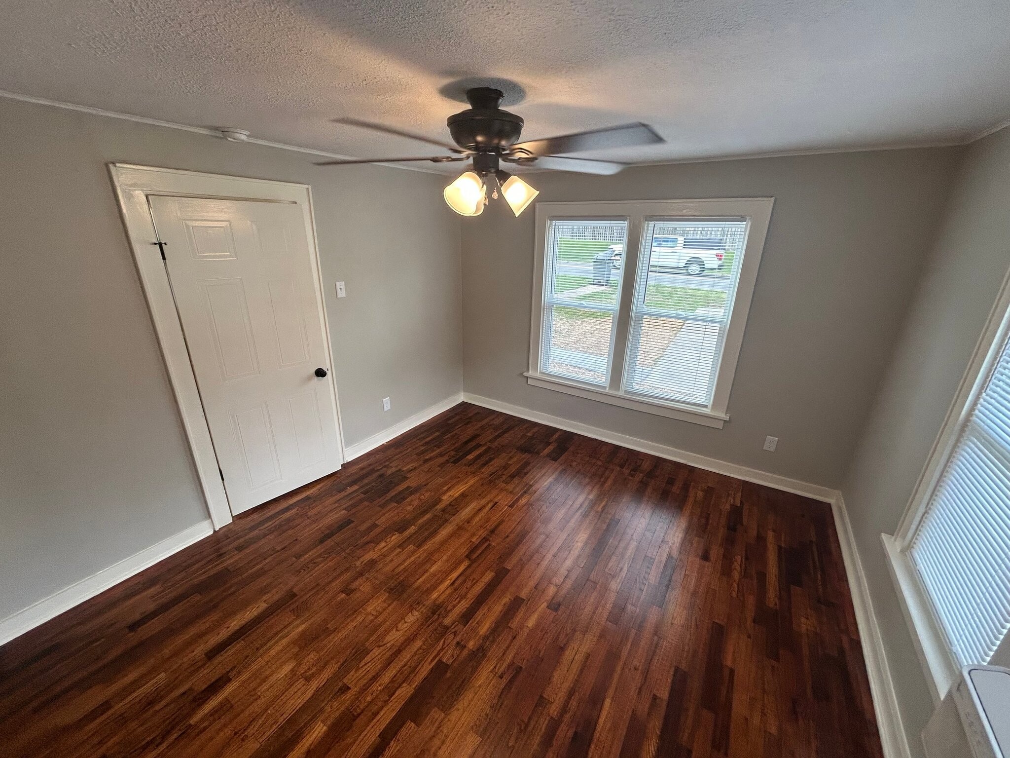 Building Photo - 1709 W St Louis St