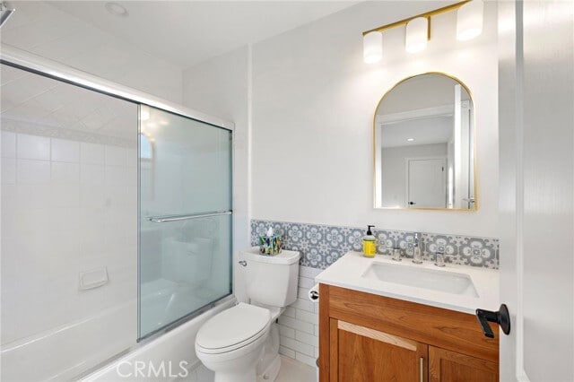 Building Photo - 416 Avenida Santa Barbara