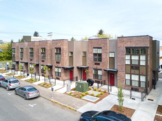 Building Photo - 512 12th Ave SE