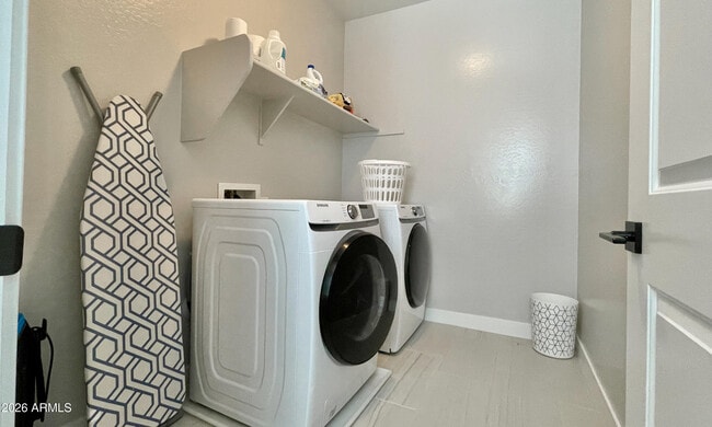 Building Photo - 25338 N 20th Ave