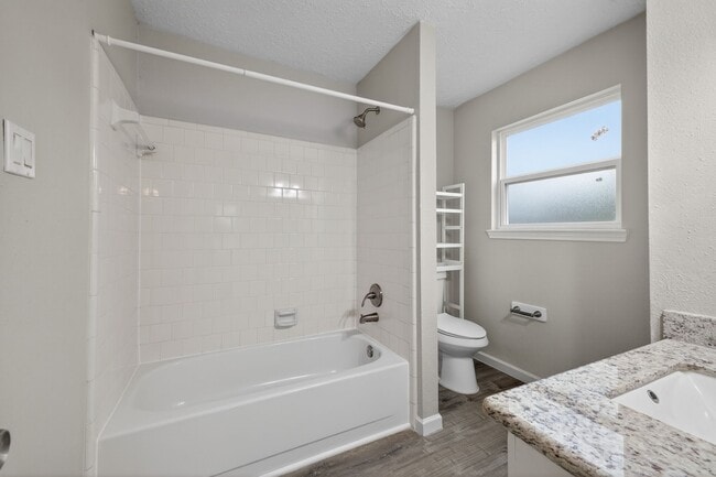 Building Photo - 22102 Calderbrook Dr