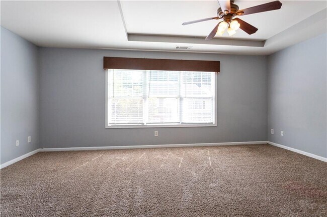 Building Photo - 1126 Treymont Ln SW