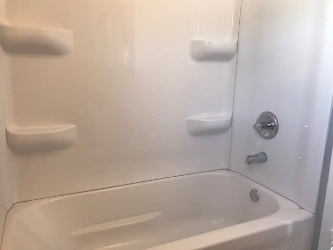 Building Photo - 1244 Pershing Dr