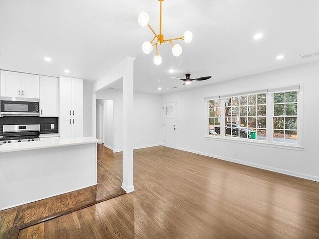 Building Photo - 1253 Dunwoody Ln NE