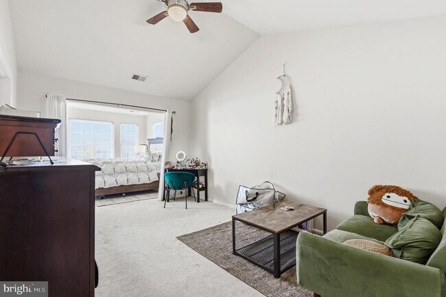 Building Photo - 9841 Cheshire Ridge Cir