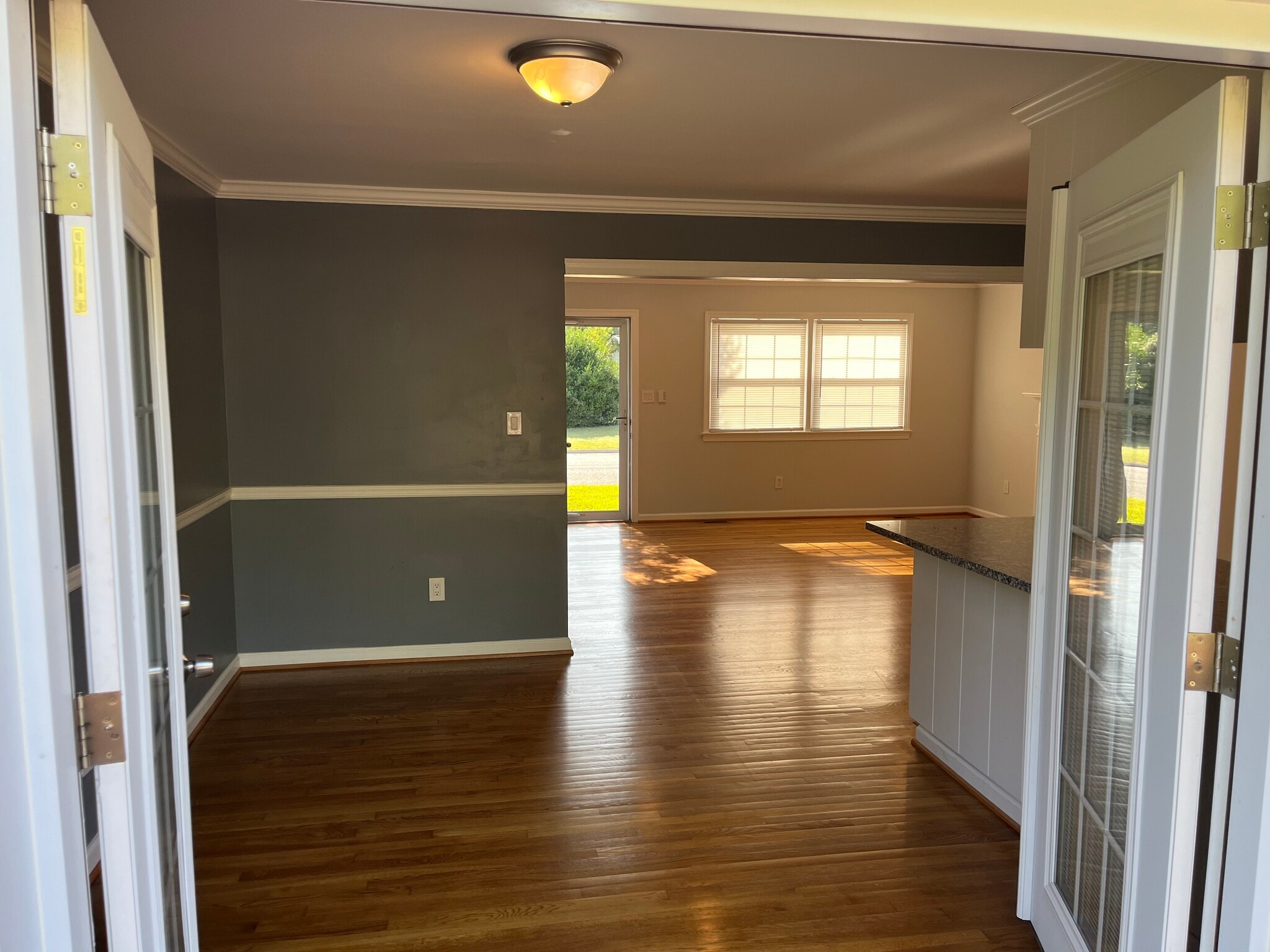Dining opens out onto Deck - 12 Fairway Ln