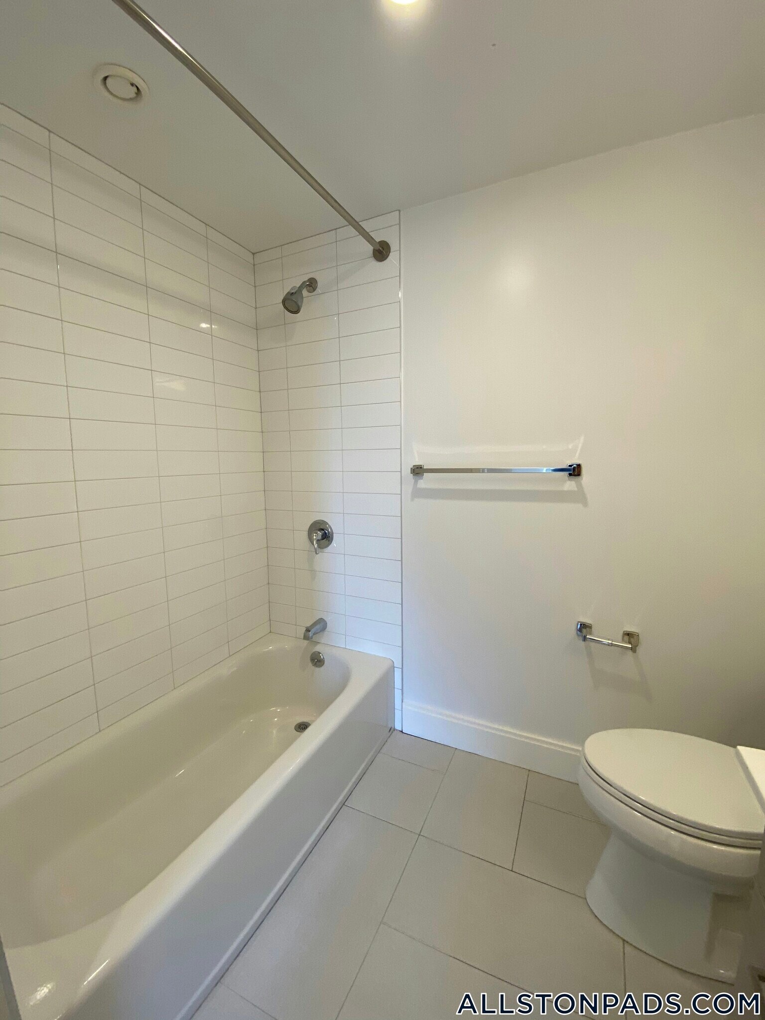 Building Photo - 40 Malvern St