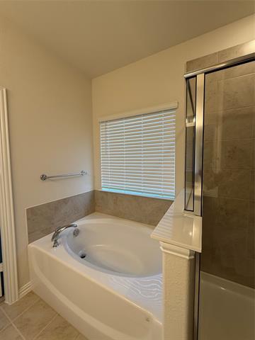Building Photo - 4013 Amethyst Dr