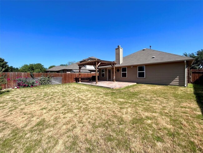 Building Photo - 180 Mystic Hollow