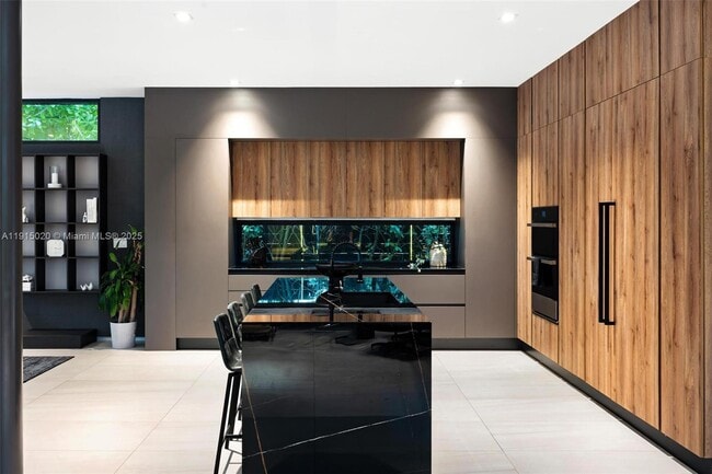 Building Photo - 77 SW 18th Terrace