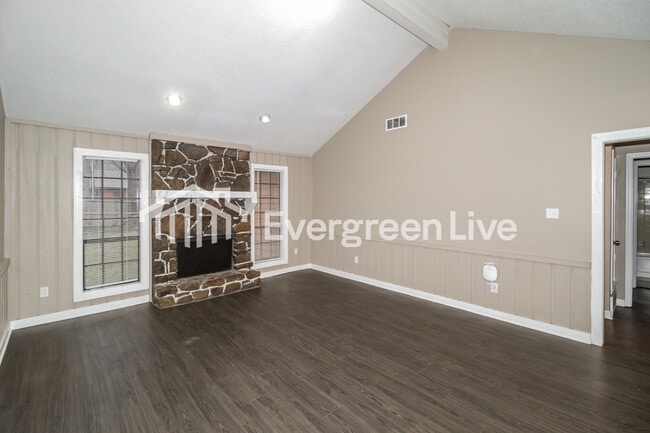 Building Photo - 3809 Chablis Cove