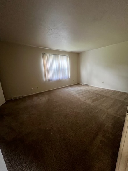 Building Photo - 457 Mathews Rd