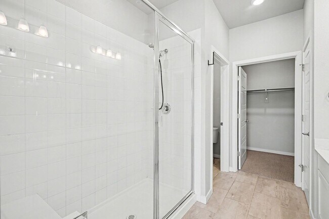 Building Photo - Updated 2 Bed / 2 Bath Corner Condo in Parker – Ground Level Convenience!