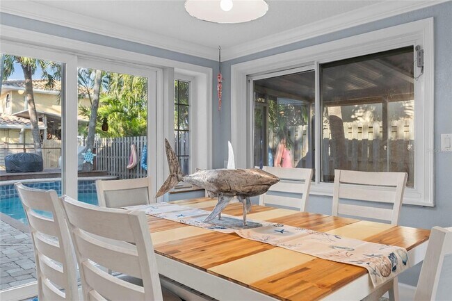 Building Photo - 284 44th Ave