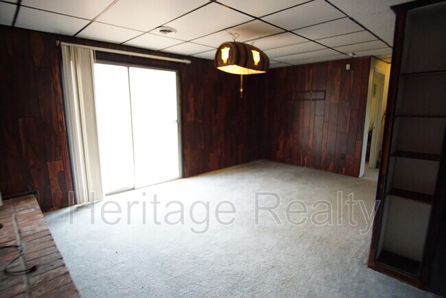 Building Photo - 6209 Bryan Ln