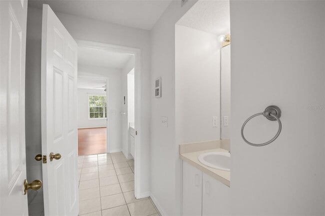 Building Photo - 1644 Arabian Ln