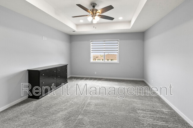 Building Photo - 18765 Larimore St