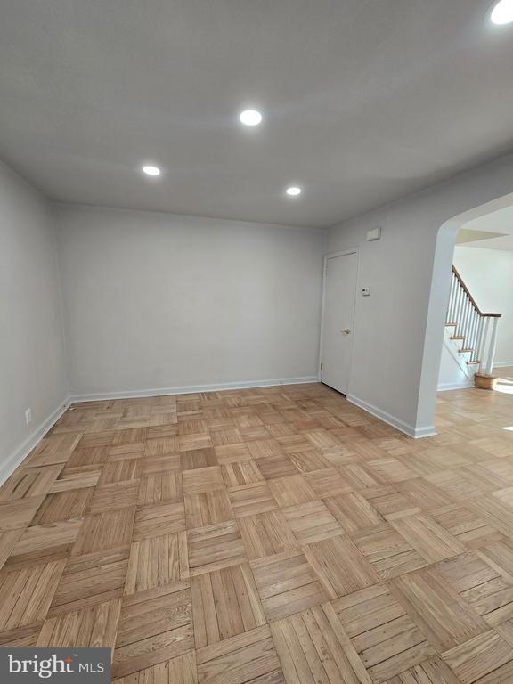 Building Photo - 6504 BRADFORD Ter