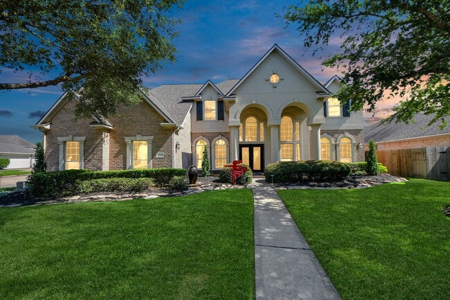 Primary Photo - 17314 Pinecreek Hollow Ln