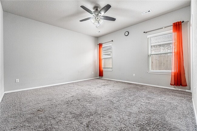 Building Photo - 6609 SW Warrington Rd