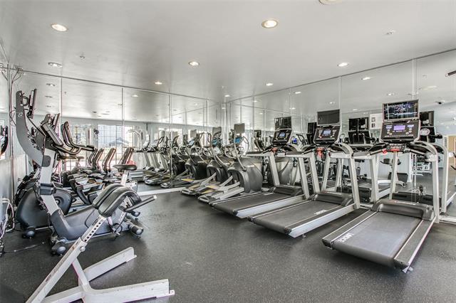 Building Photo - 3225 Turtle Creek Blvd