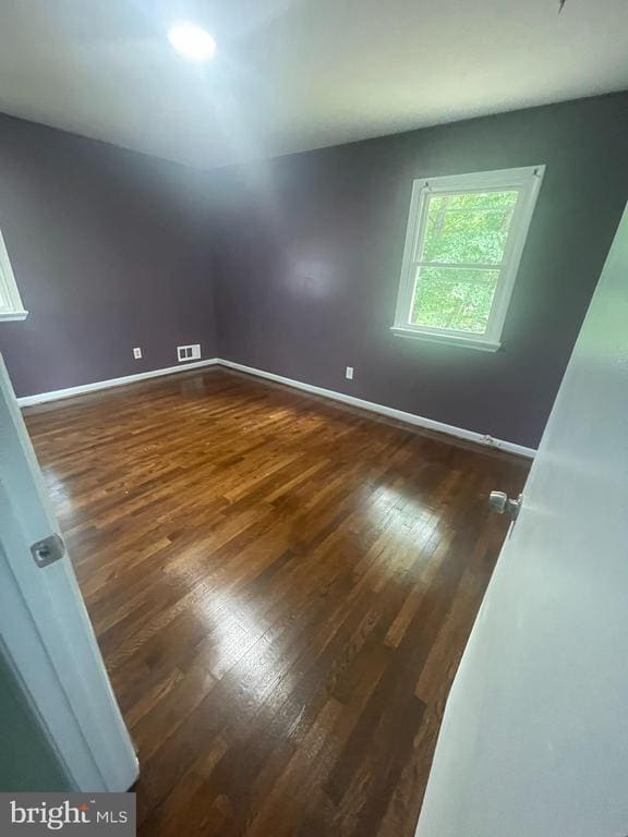Building Photo - 6837 Glenwood Ct