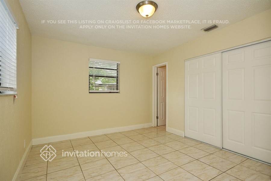 Building Photo - 3792 SW 19th St