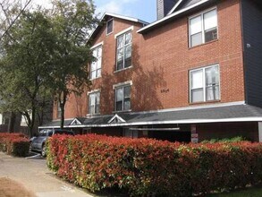 Building Photo - 2804 Rio Grande St