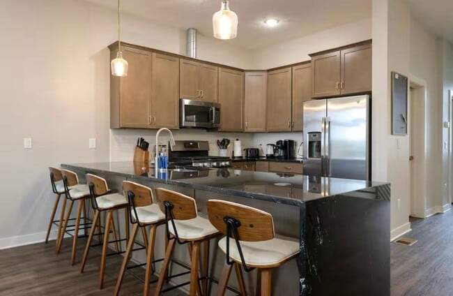 Building Photo - Fully Furnished Modern 3BR Retreat | Penthouse + Skyline Views