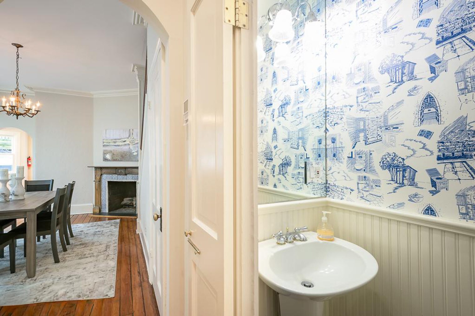 Building Photo - 27 3rd St NE