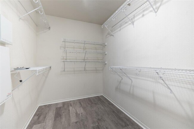 Building Photo - 17611 S Summit Canyon Dr