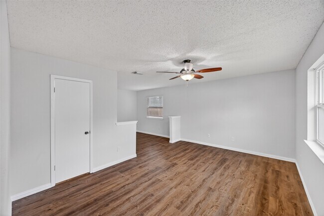 Building Photo - 22711 Smokey Hill Dr