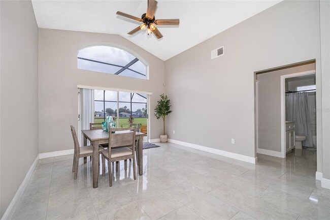 Building Photo - 207 Langham Dr