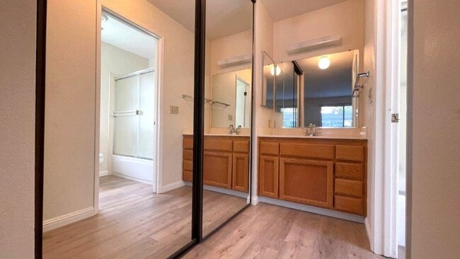 Building Photo - Pacheco Nice 2 bedroom 2 bath condo w/ com...
